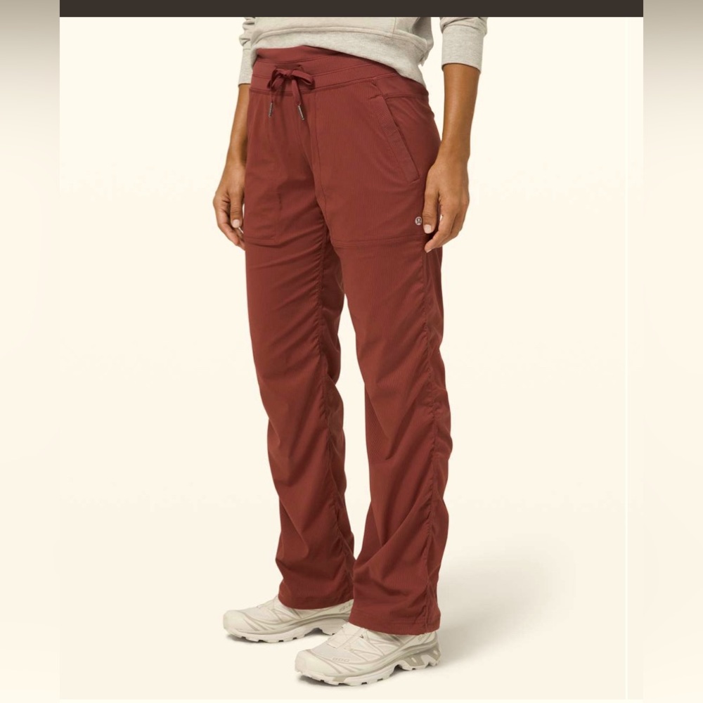 Lululemon dance studio pants size 0 in maroon color